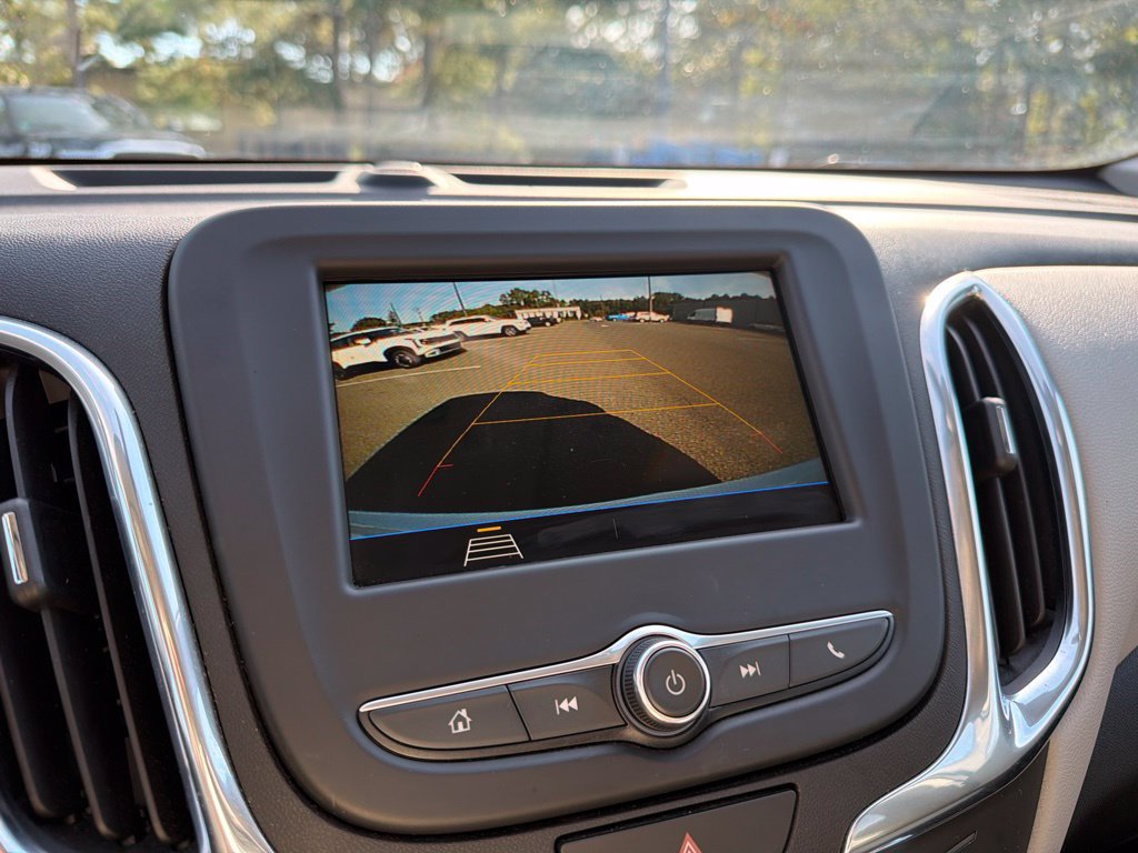 Used 2019 Chevrolet Equinox LS w/ LS Convenience Package FWD image 11