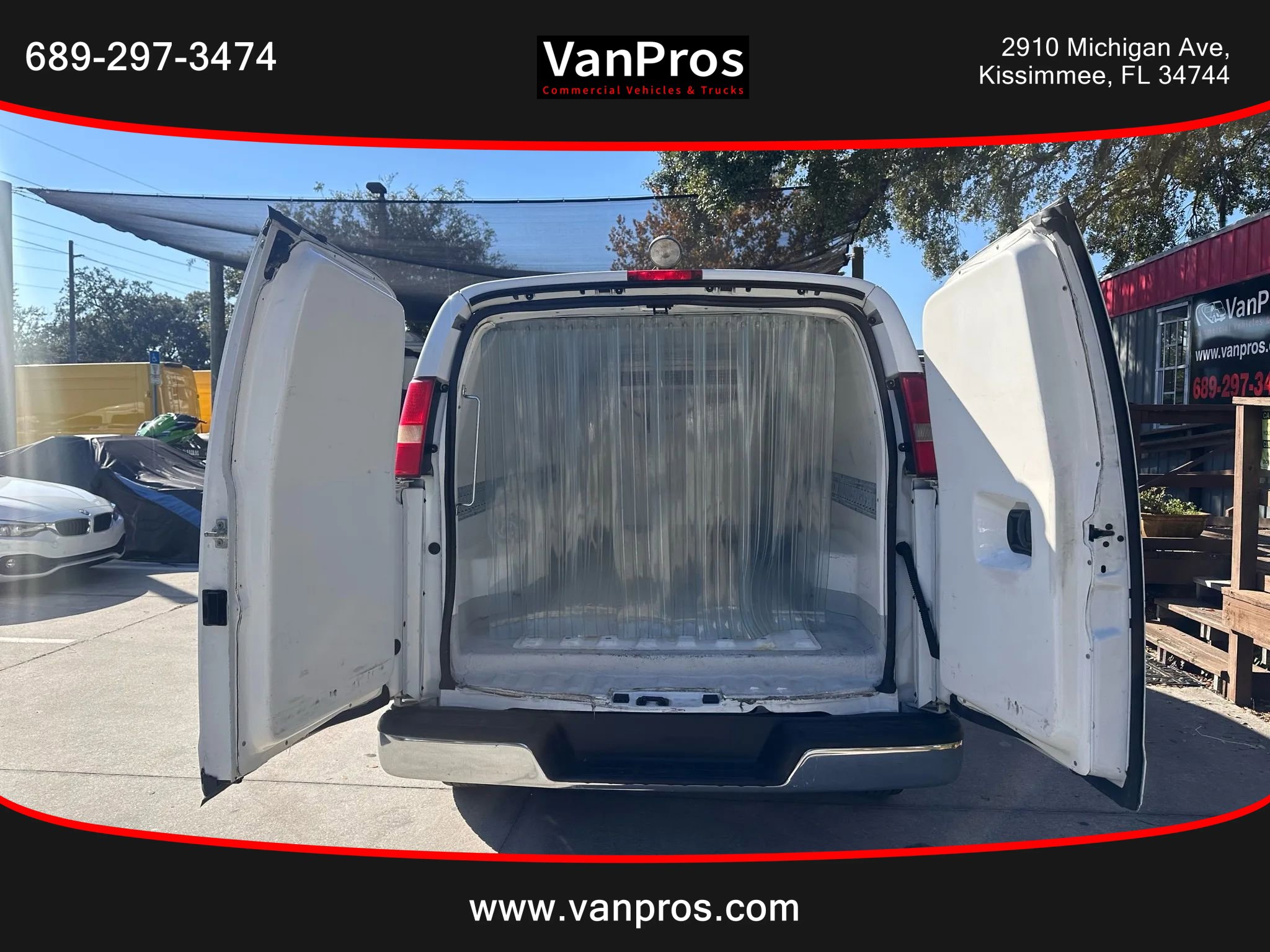 Used 2014 Chevrolet Express 3500 Extended image 13