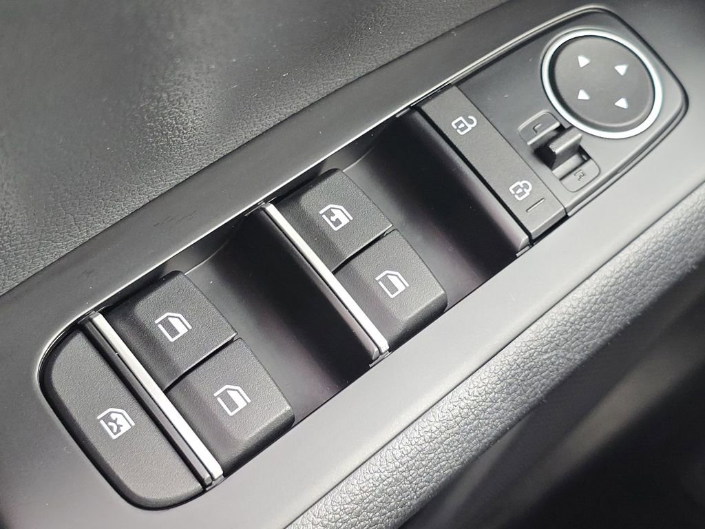 Used 2023 Kia Soul LX image 22