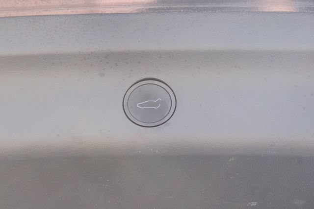 Used 2024 Tesla Model Y Performance AWD/4WD image 35