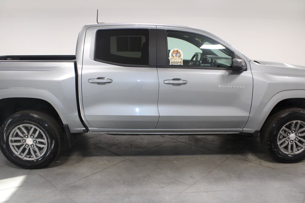Used 2023 Chevrolet Colorado LT image 11