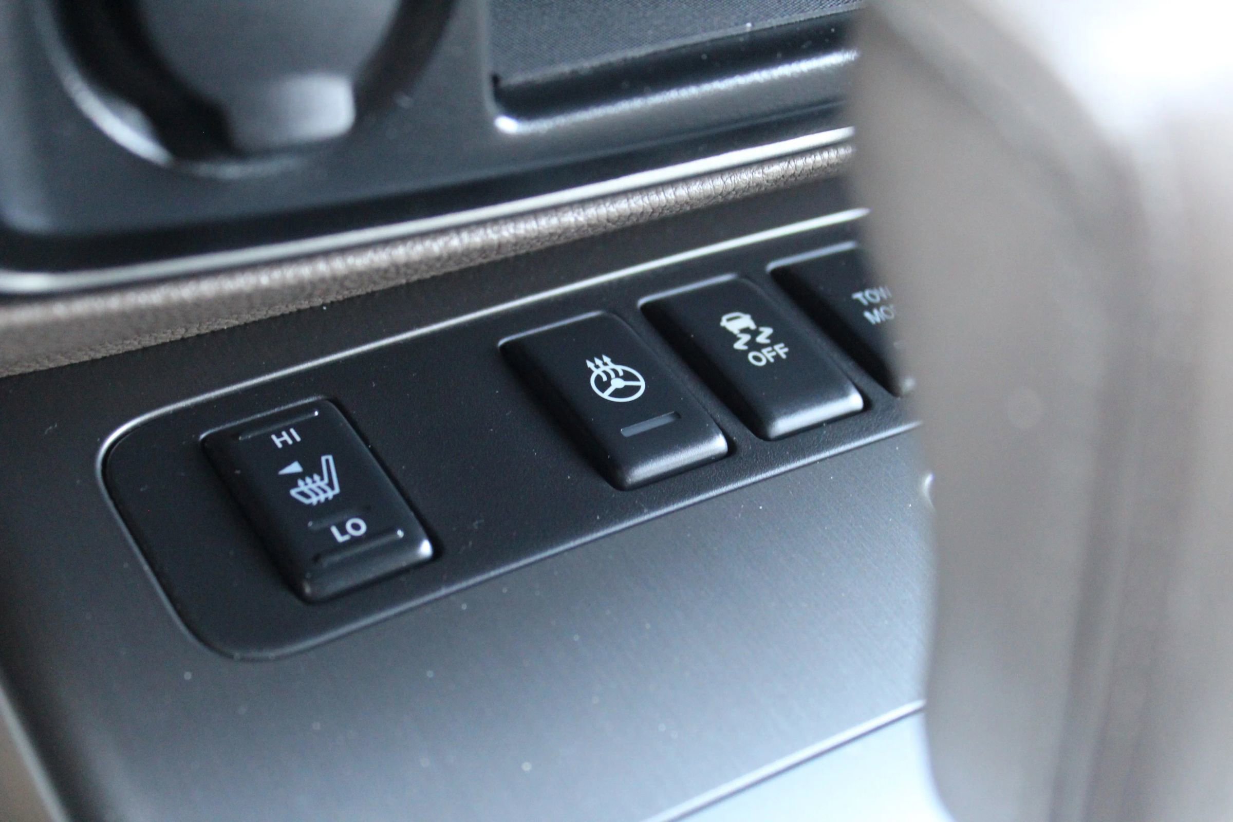 Used 2014 Nissan Armada Platinum image 34