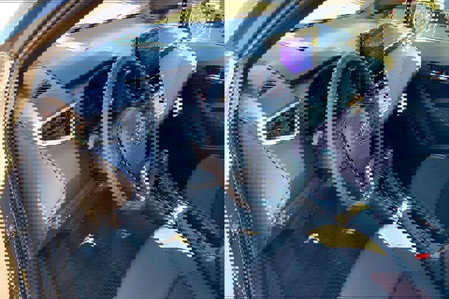 New 2026 Toyota Corolla SE image 8