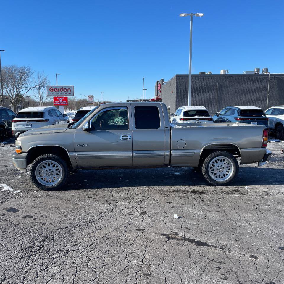 Used 2002 Chevrolet Silverado 1500 LT w/ Off-Road Chassis Pkg AWD/4WD image 9