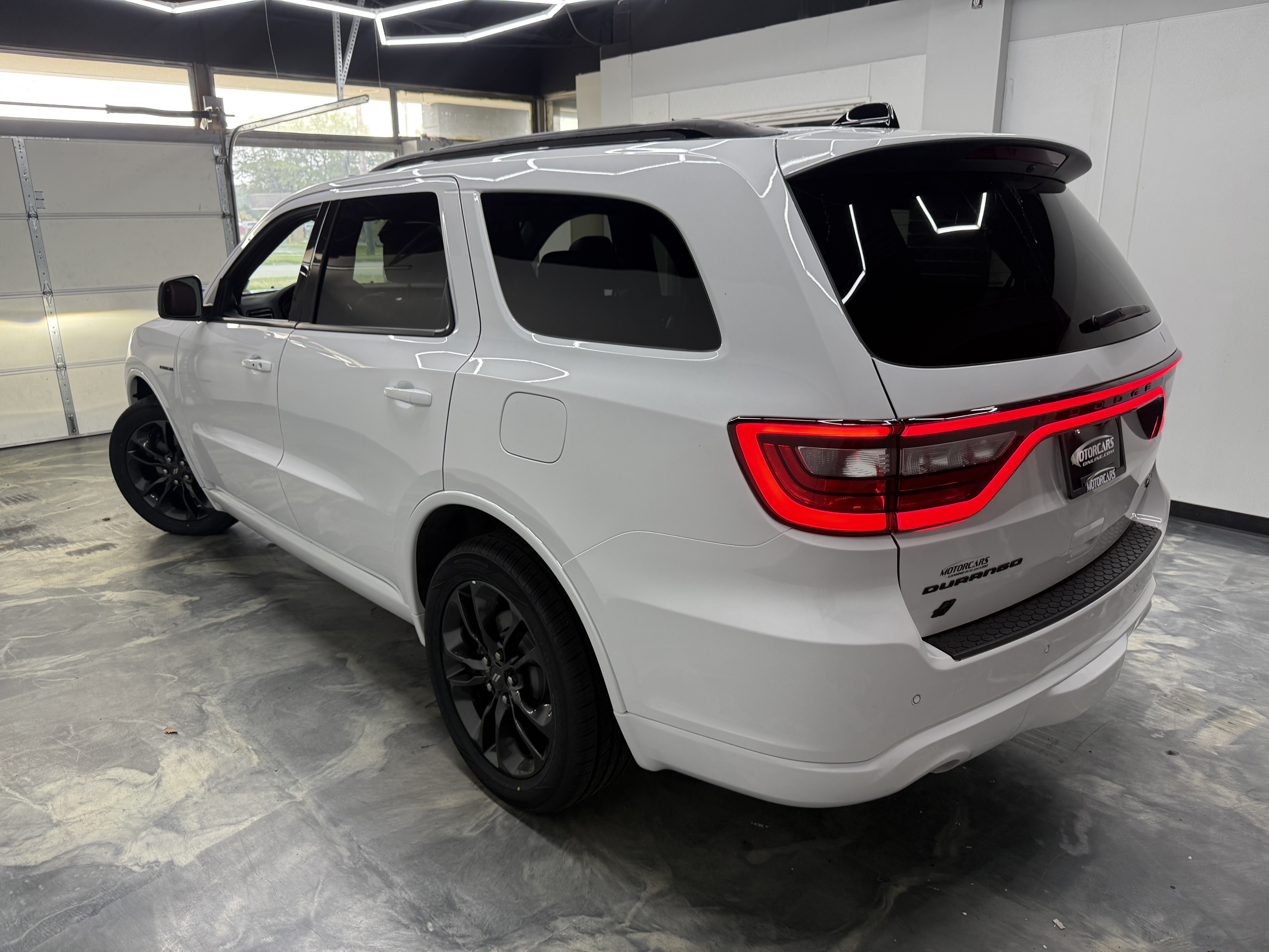 Used 2024 Dodge Durango R/T w/ Blacktop Package AWD/4WD image 3