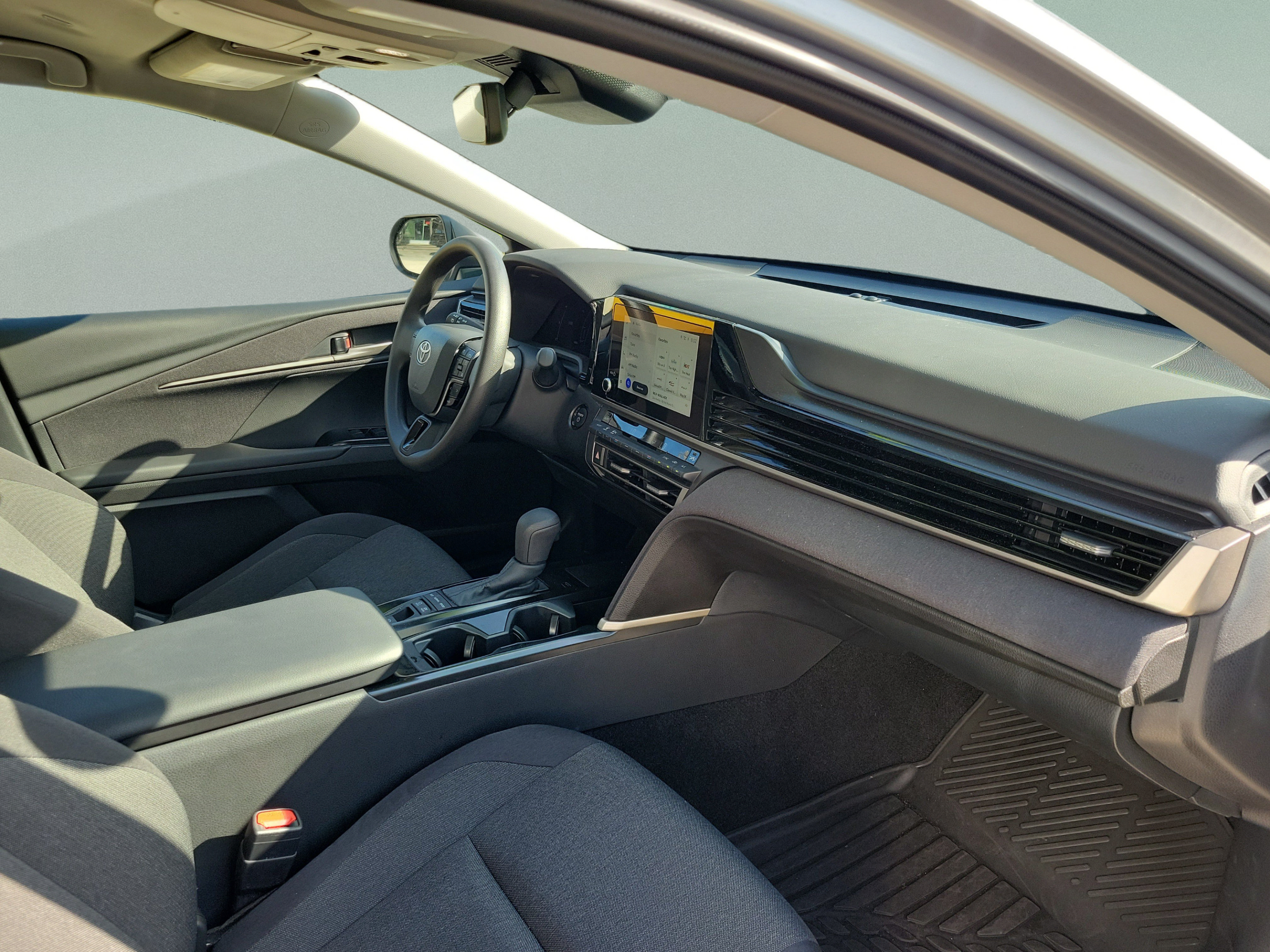 Used 2026 Toyota Camry LE w/ Convenience Package FWD image 28