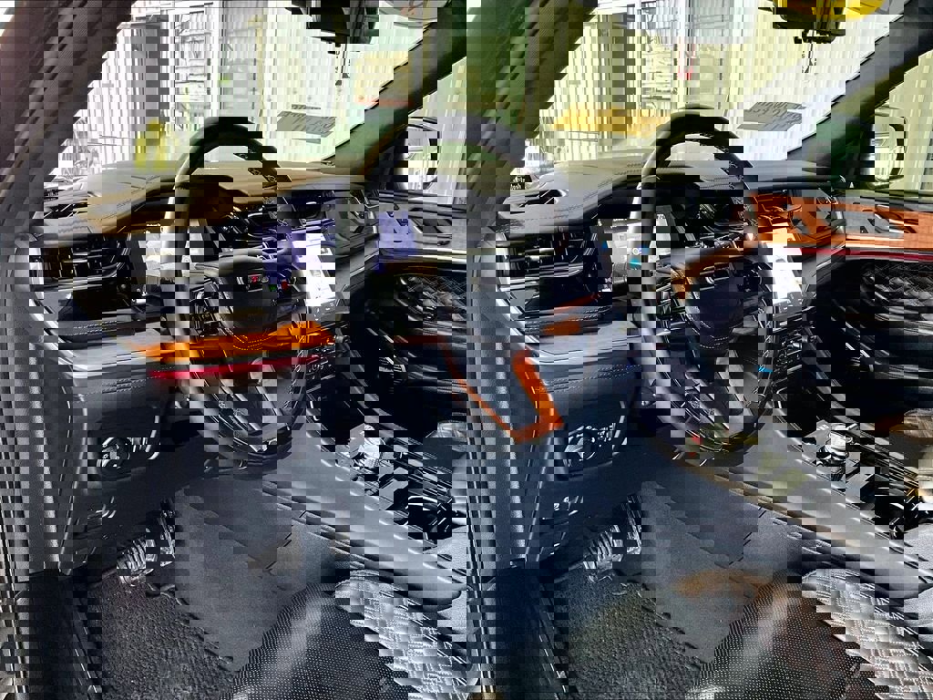 Used 2023 Jeep Grand Cherokee Summit image 8