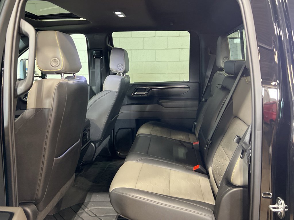 Used 2024 Chevrolet Silverado 2500 ZR2 w/ Technology Package image 37