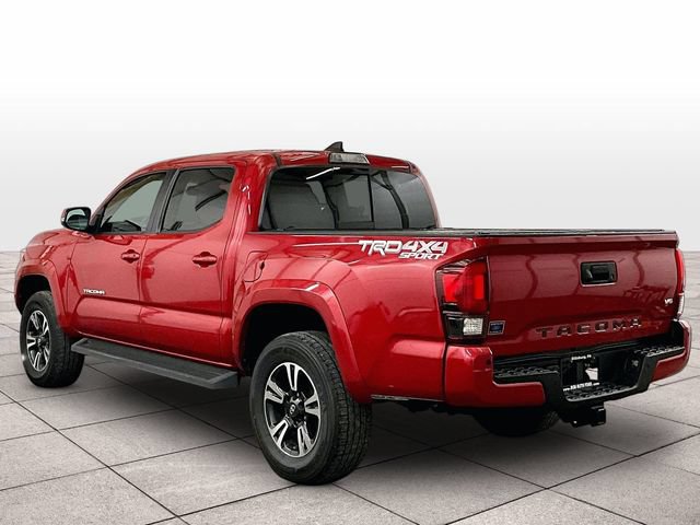Used 2019 Toyota Tacoma TRD Sport AWD/4WD image 10