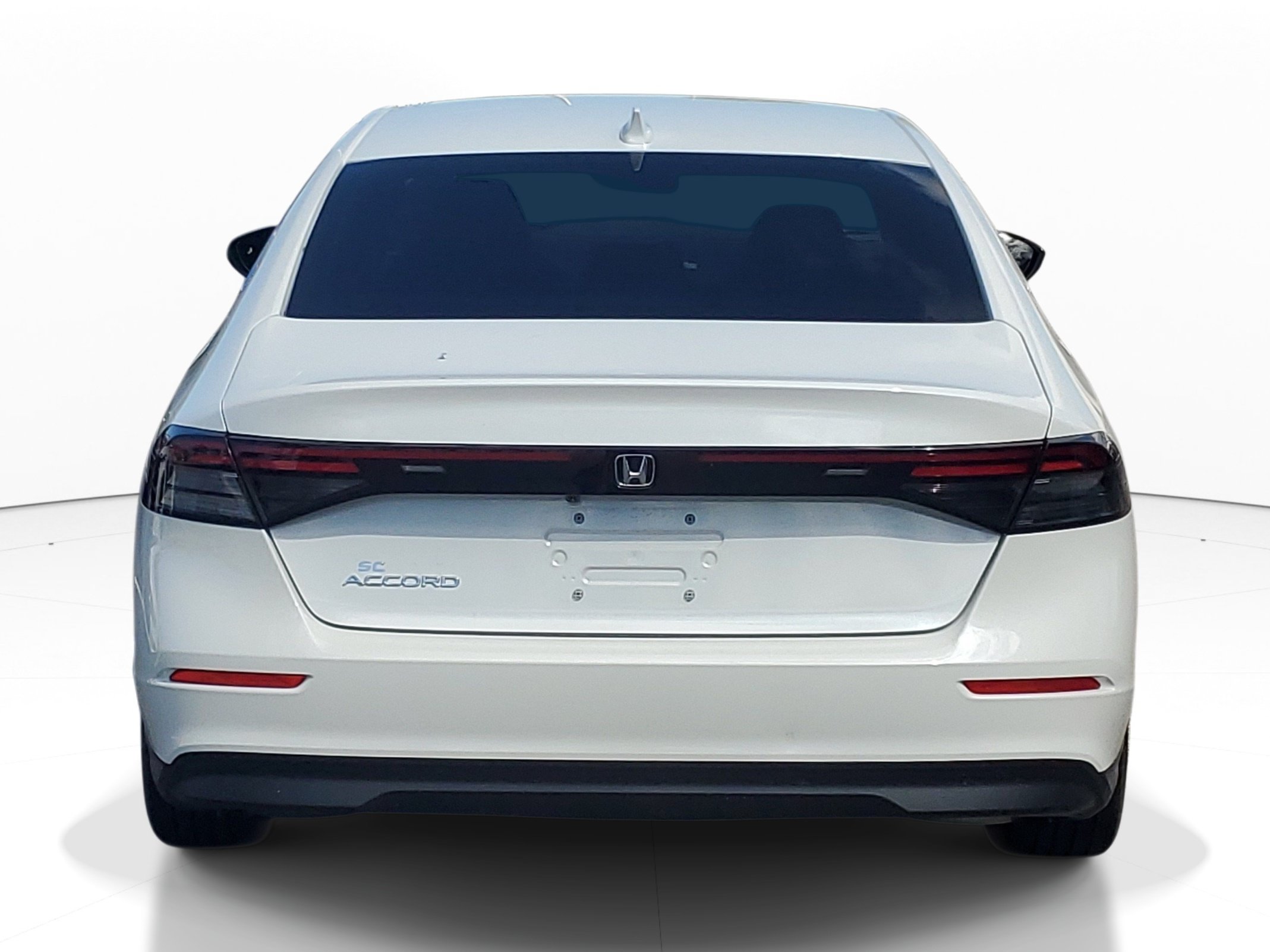 Used 2023 Honda Accord EX image 5