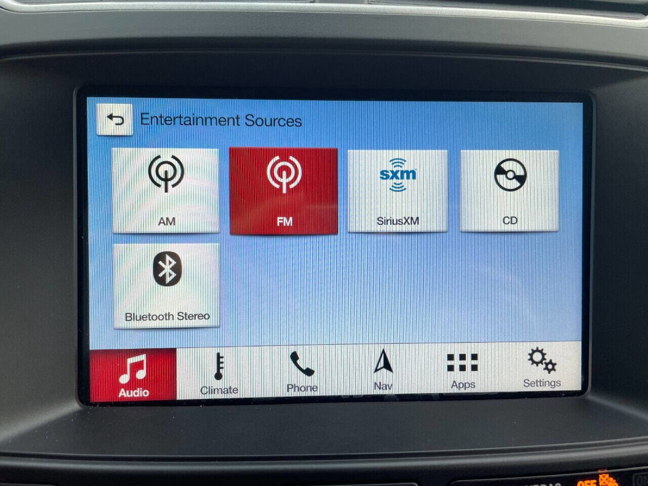 Used 2018 Ford Explorer XLT w/ Equipment Group 202A image 24