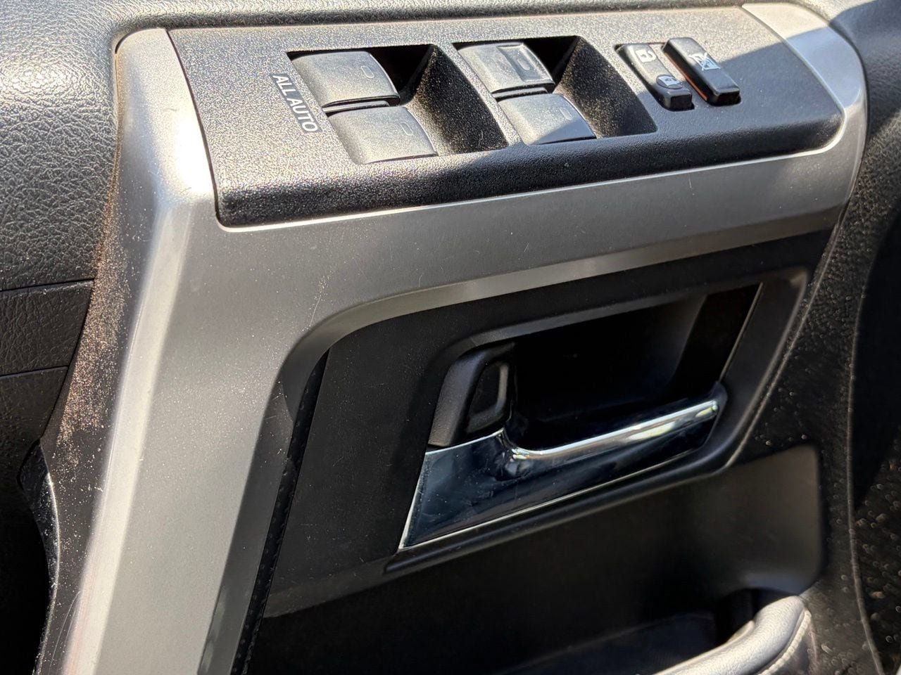 Used 2018 Toyota 4Runner SR5 Premium AWD/4WD image 6