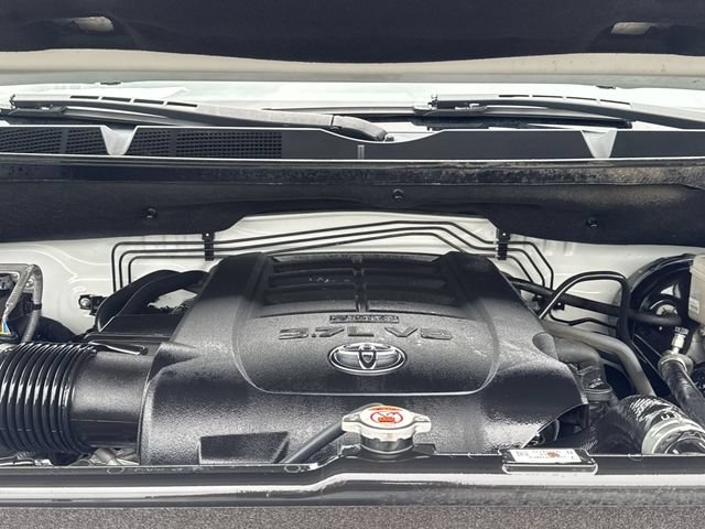 Used 2019 Toyota Tundra Limited w/ Limited Premium Package AWD/4WD image 28