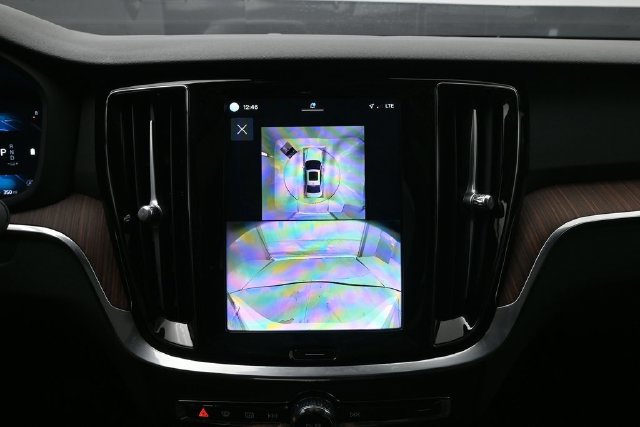 Used 2025 Volvo S60 B5 Plus FWD image 21
