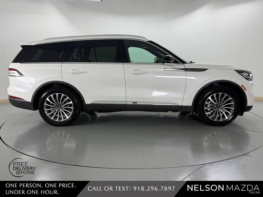 Used 2020 Lincoln Aviator Reserve w/ Equipment Group 201A image 5