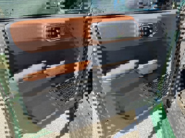 Certified 2023 Ford Bronco Outer Banks w/ Sasquatch Package AWD/4WD image 12