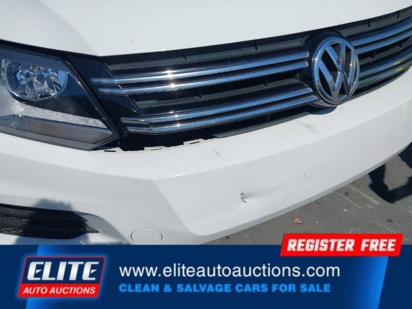 Used 2014 Volkswagen Tiguan SE image 11