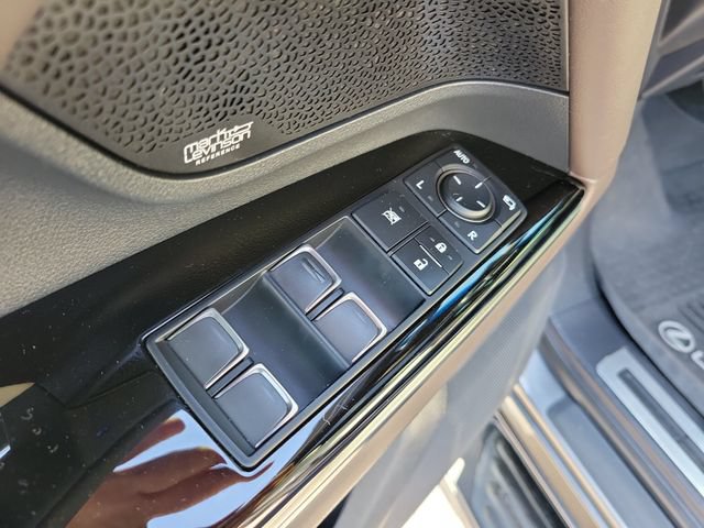 Used 2023 Lexus LX 600 4WD w/ Appearance Package image 23