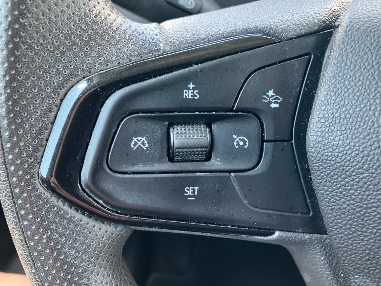 Used 2023 Chevrolet TrailBlazer LT FWD image 17