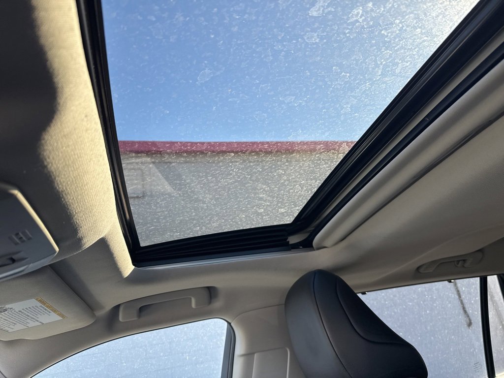 Used 2022 Toyota Highlander XLE image 14