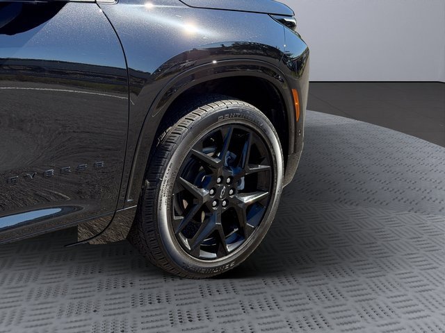 Used 2024 Chevrolet Traverse RS w/ LPO, Floor Liner Package image 30