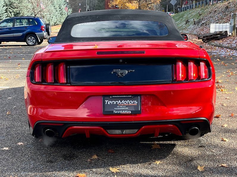 Used 2016 Ford Mustang Premium image 21