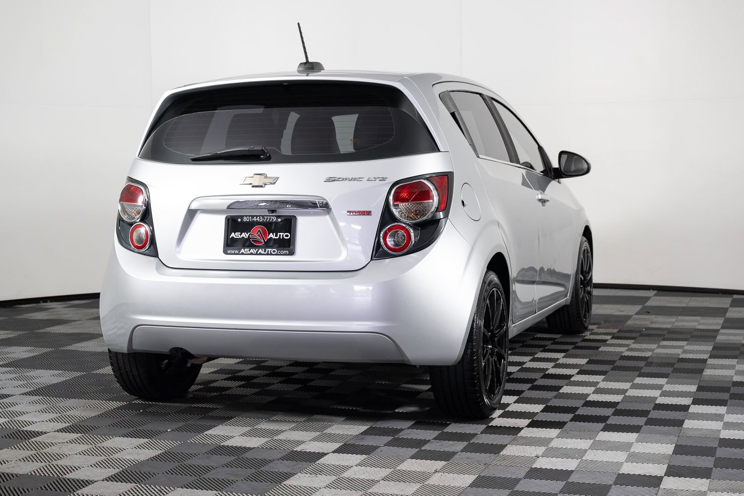 Used 2015 Chevrolet Sonic LTZ image 7