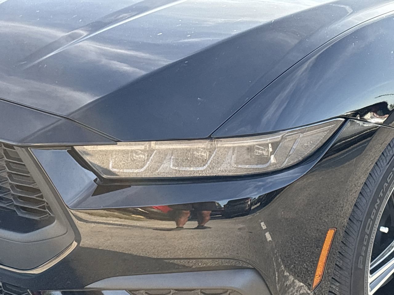Used 2025 Ford Mustang Coupe RWD image 6