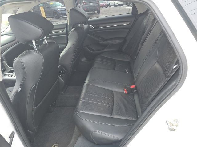 Used 2019 Honda Accord Touring image 13