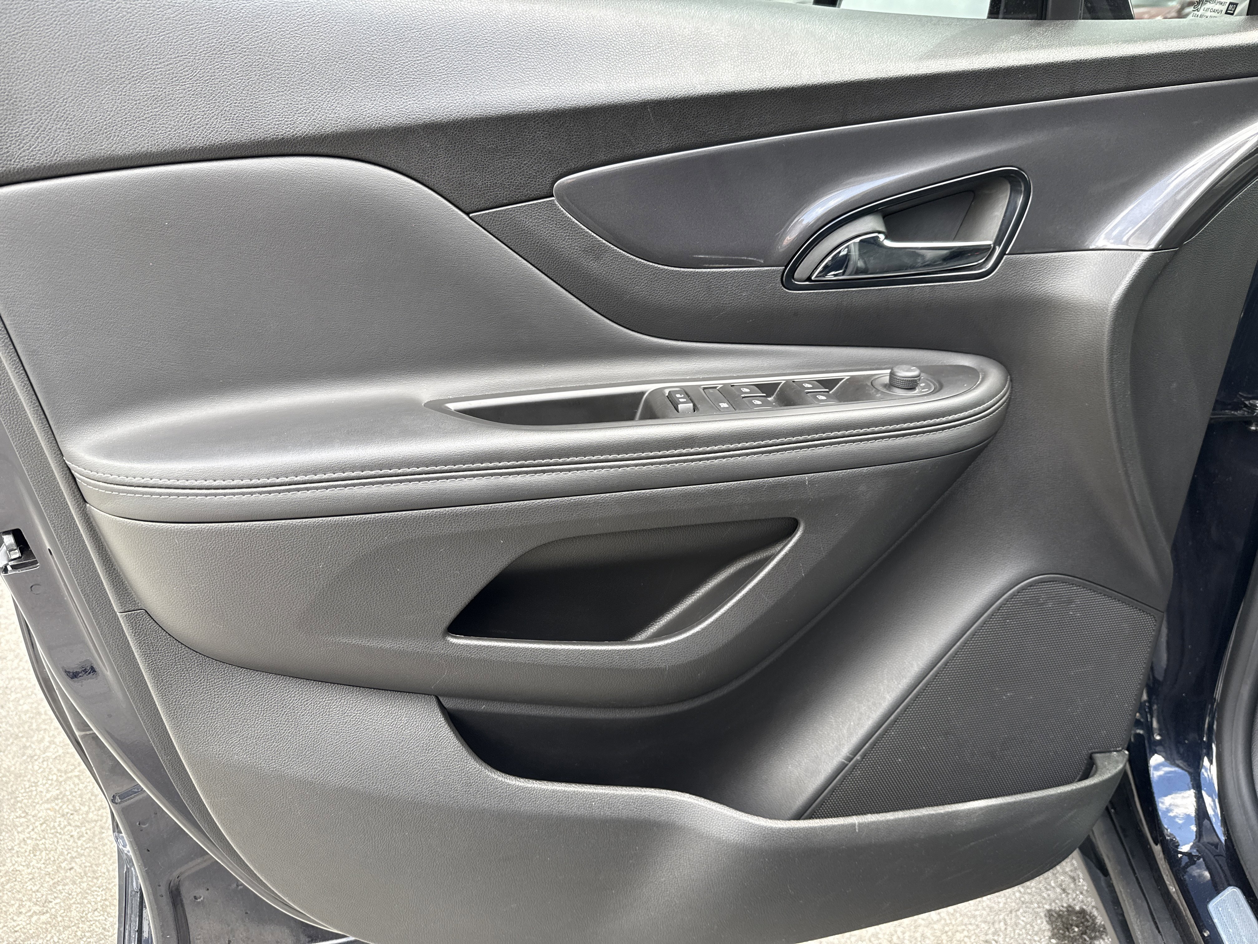 Used 2022 Buick Encore Preferred w/ Safety Package image 12