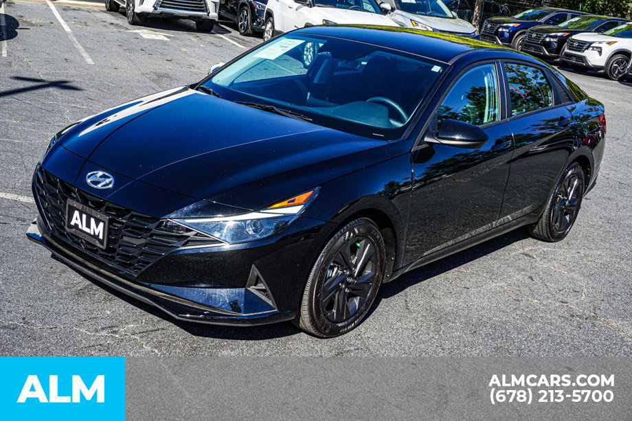 Used 2023 Hyundai Elantra SEL FWD image 14