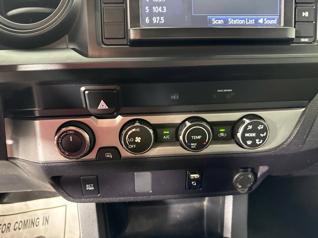Used 2019 Toyota Tacoma SR AWD/4WD image 18