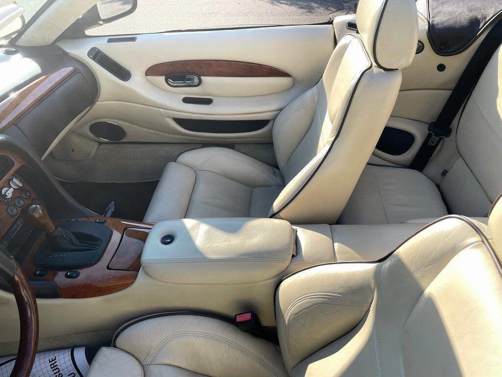Used 2003 Aston Martin DB7 Vantage image 44