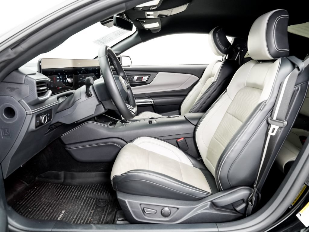 Used 2024 Ford Mustang Premium RWD image 6