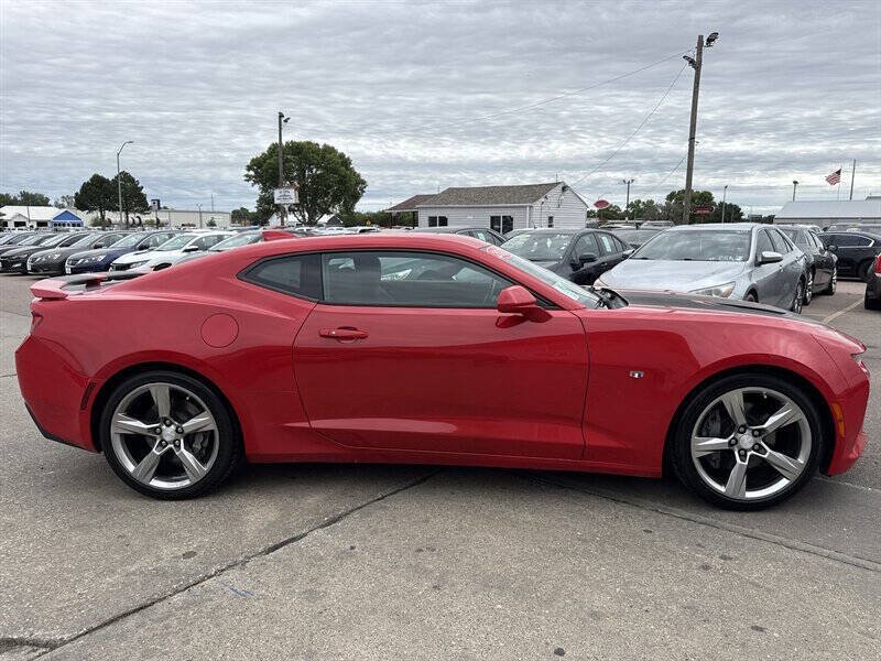 Used 2017 Chevrolet Camaro SS RWD image 9