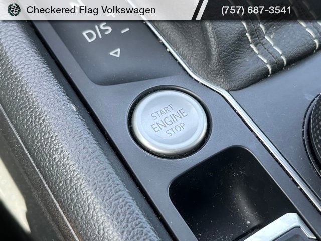 Used 2023 Volkswagen Atlas Cross Sport SEL Premium R-Line image 44