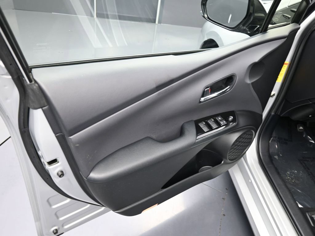 Used 2019 Toyota Prius Prime Advanced image 12