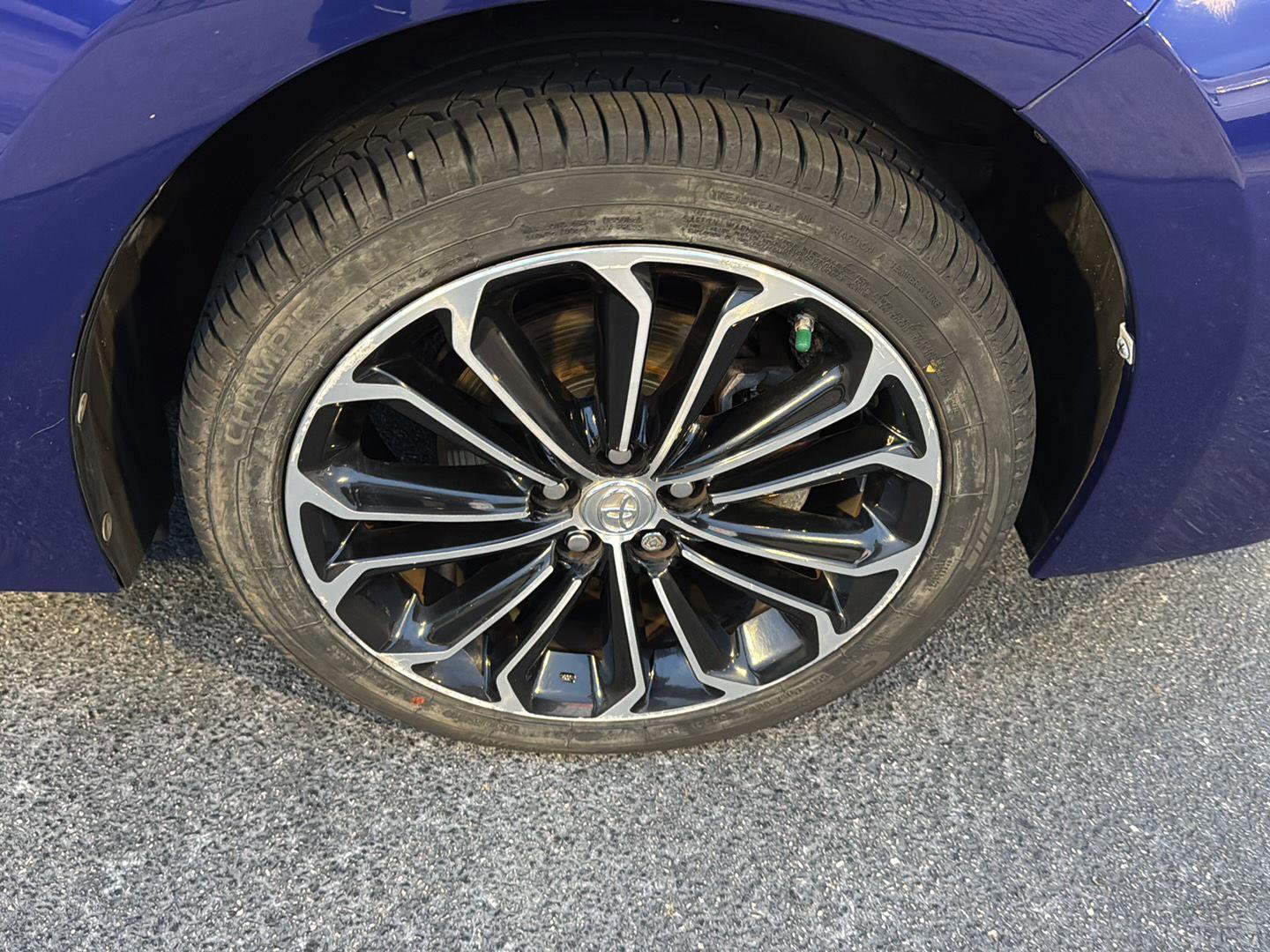 Used 2014 Toyota Corolla S Premium image 34