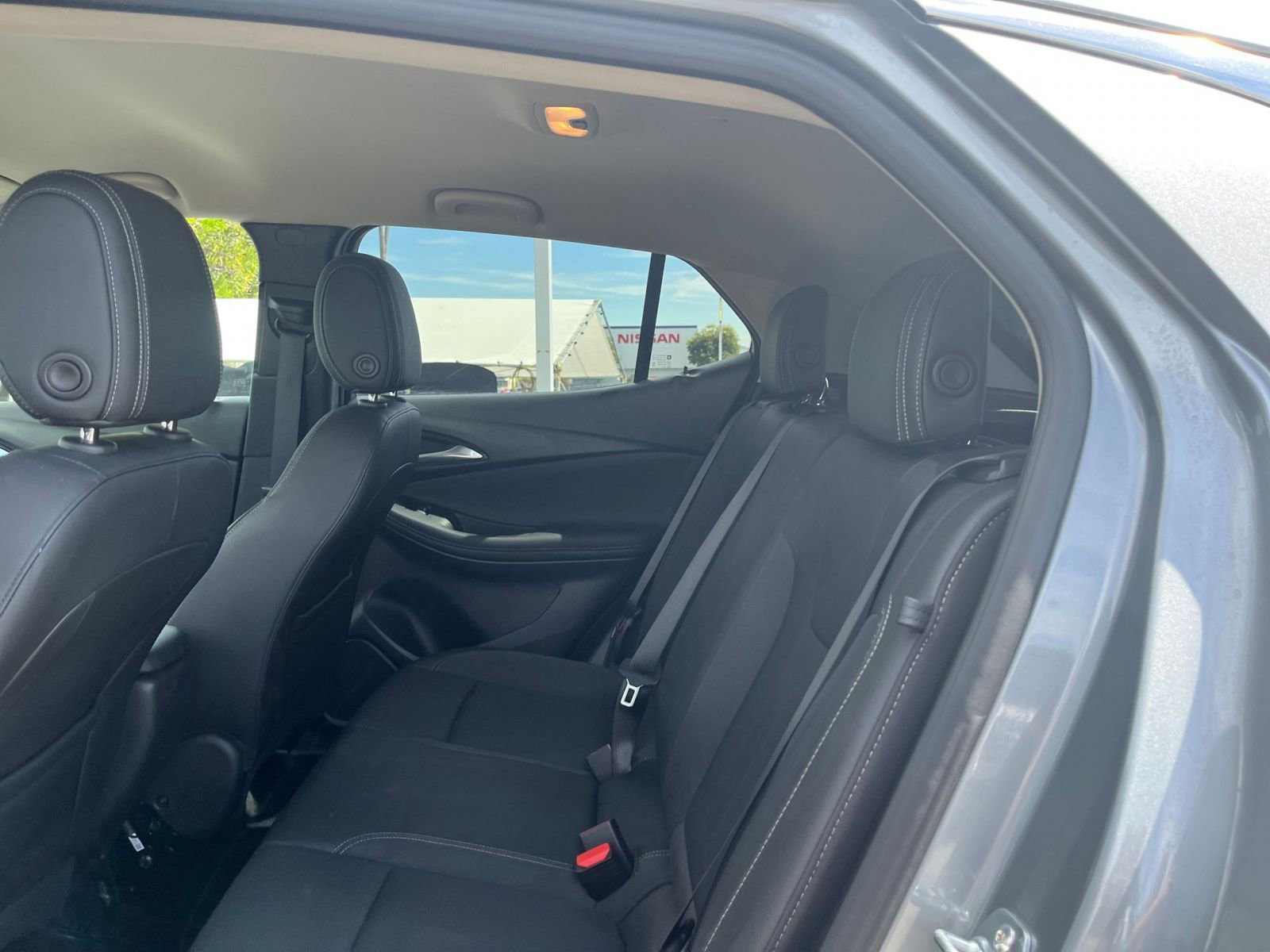 Used 2025 Buick Encore GX Preferred image 27