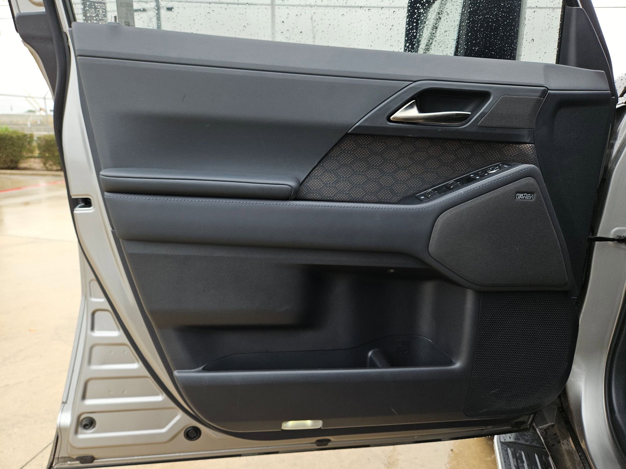 Used 2024 Lexus GX 550 w/ Accessory Package (Z1) image 11