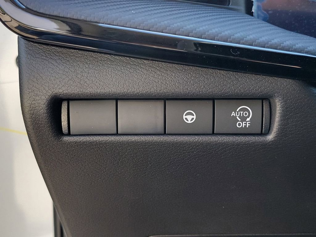 New 2026 Nissan Kicks SR image 29