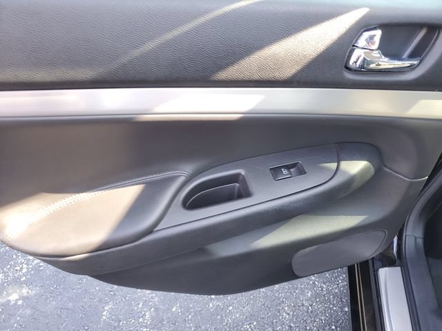 Used 2013 INFINITI G37 x Sedan w/ Premium Pkg AWD/4WD image 15