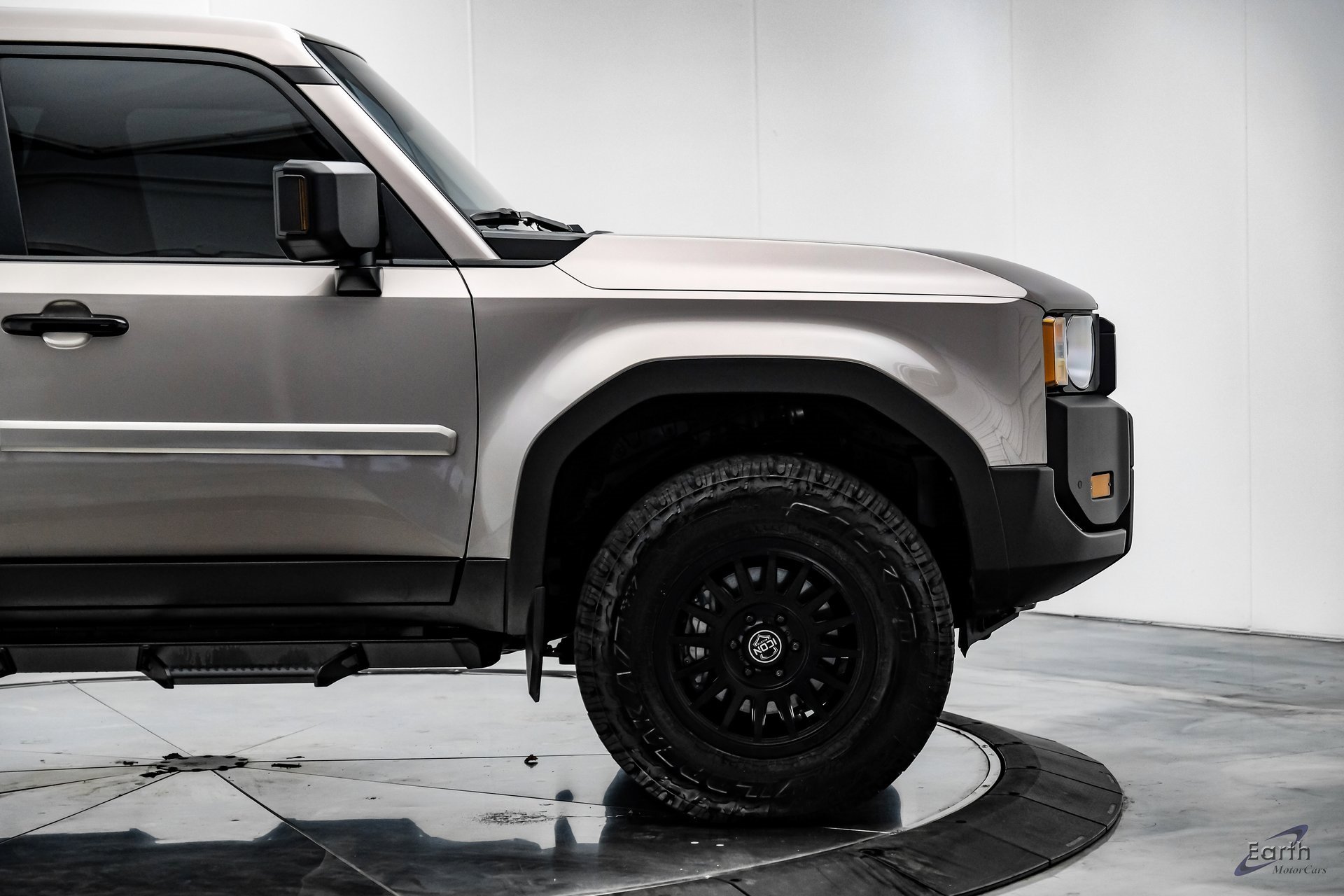 Used 2024 Toyota Land Cruiser image 18