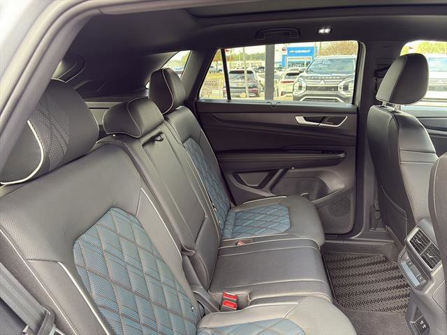 Certified 2025 Volkswagen Atlas Cross Sport SEL Premium R-Line image 11