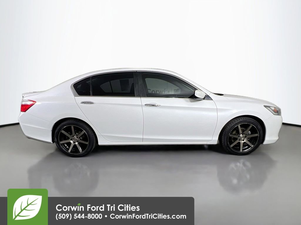 Used 2015 Honda Accord Sport image 18