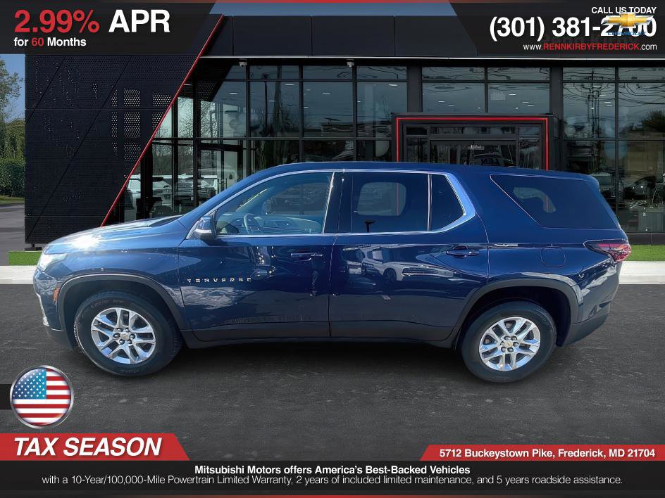 Used 2023 Chevrolet Traverse LS image 4