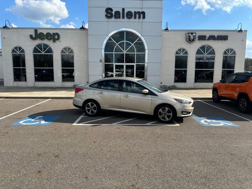Used 2018 Ford Focus SE w/ SE Appearance Package