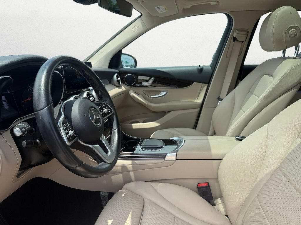 Used 2021 Mercedes-Benz GLC 300 image 10