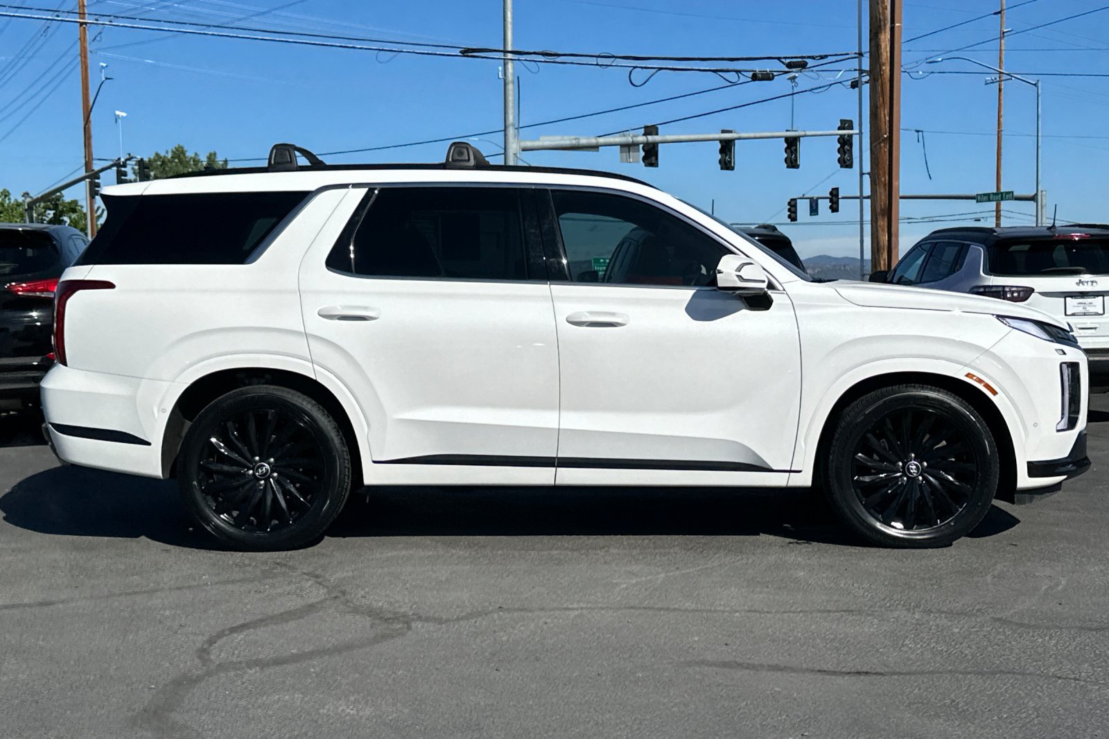 Used 2025 Hyundai Palisade Calligraphy AWD/4WD image 3