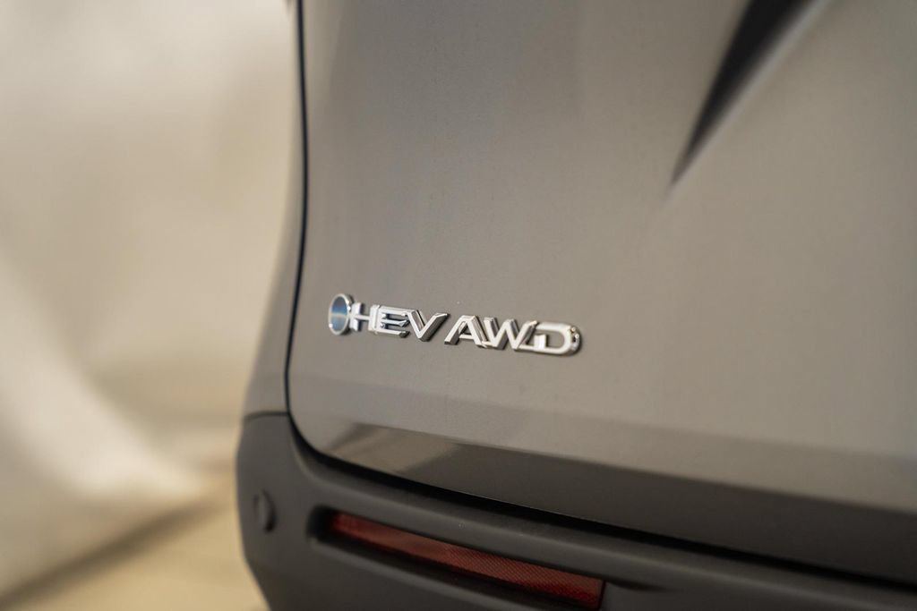 New 2026 Toyota Sienna XLE AWD/4WD image 7